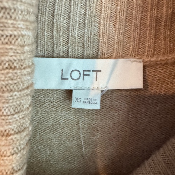NWT Loft Tan Turtleneck Rib Trim Cozy Sweater - Picture 7 of 8